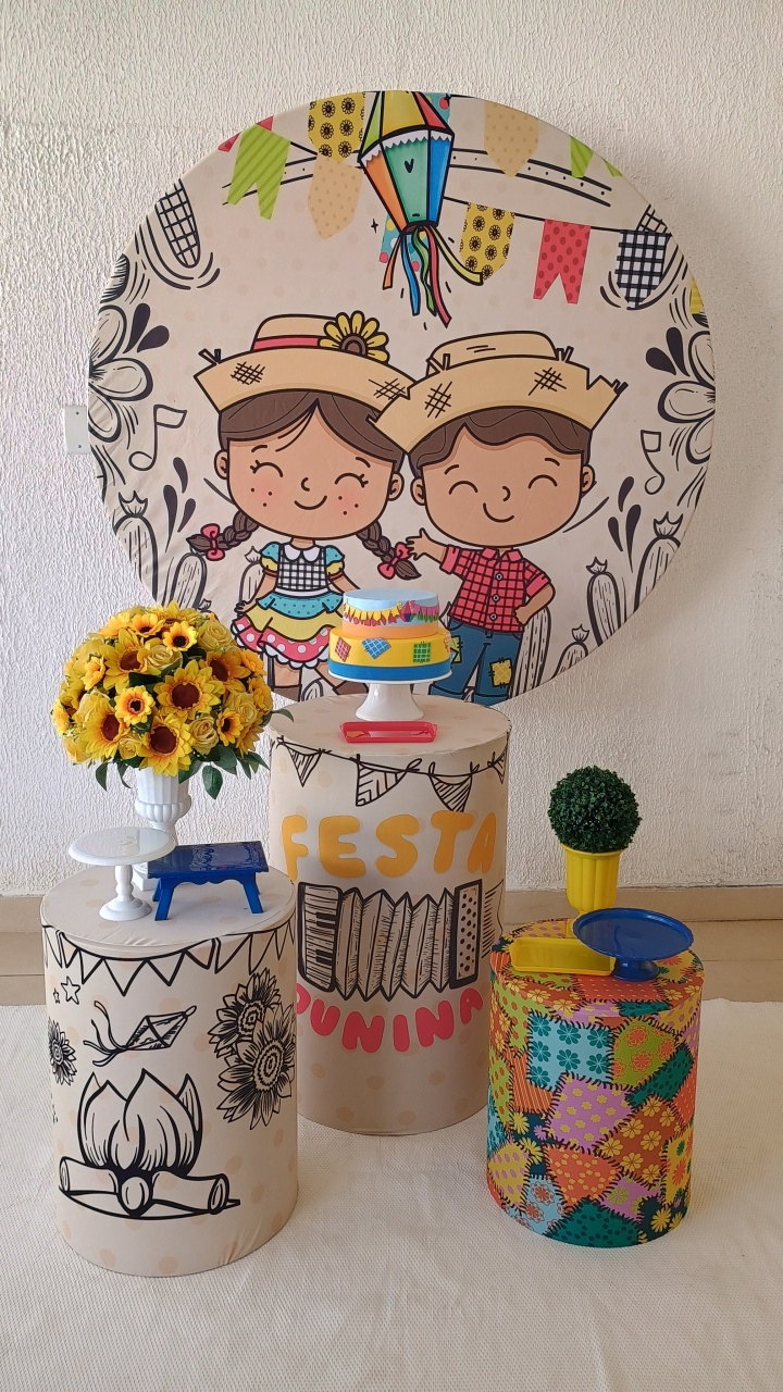 Kit Pegue E Monte Festa Junina Caipiras - Clássico - Neide Locações pegue e Monte 
