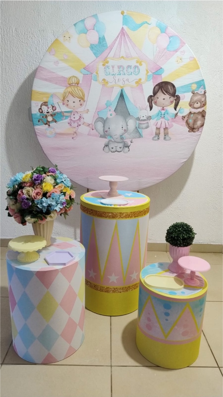 Kit Pegue E Monte Circo Rosa - Tradicional - Neide Locações pegue e Monte 