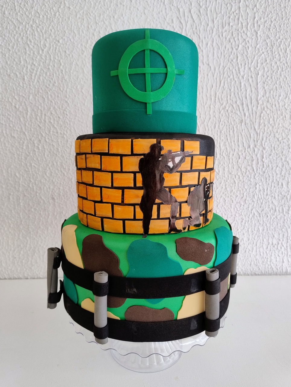 Bolo Cenográfico Fortnite - Neide Locações pegue e Monte 