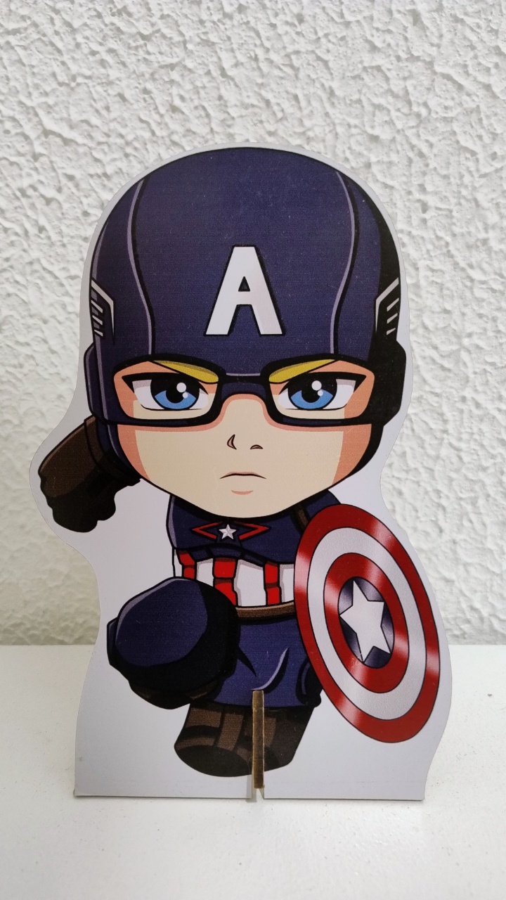 Displays de Mesa Capitão América Baby - Neide Locações pegue e Monte 