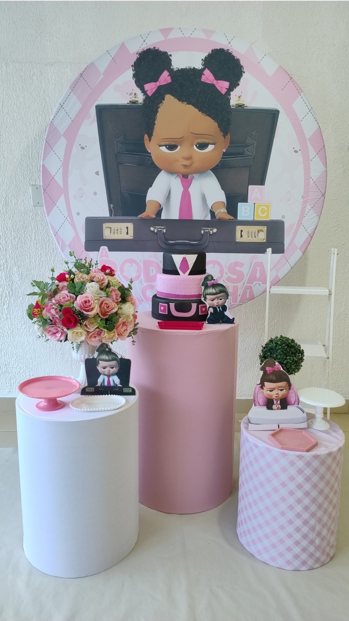 Kit Pegue E Monte Poderosa Chefinha Morena Rosa Com Escadinha E Displays - Clássico - Neide Locações pegue e Monte 