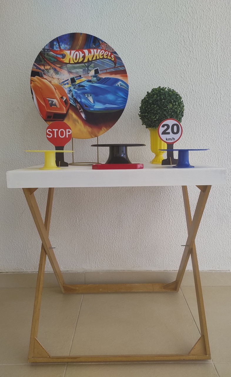 Mini Kit - Festa Na Mesa - Hot Wheels  - Neide Locações pegue e Monte 
