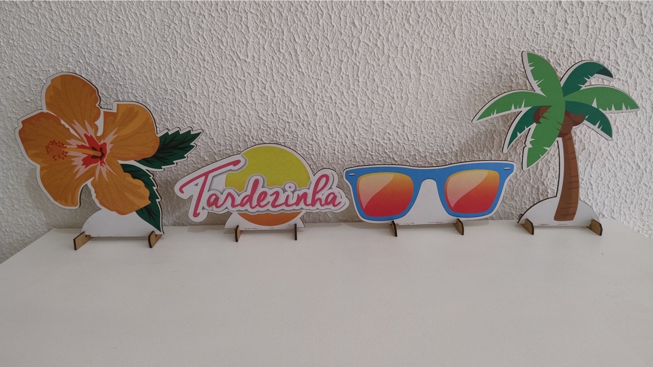 Displays de Mesa Tardezinha Óculos - Neide Locações pegue e Monte 