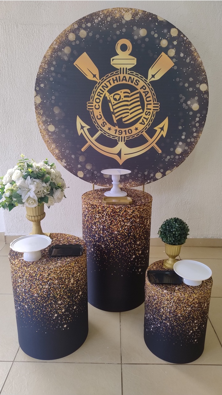 Kit Pegue E Monte Corinthias Dourado Glitter Com Arranjo - Tradicional - Neide Locações pegue e Monte 