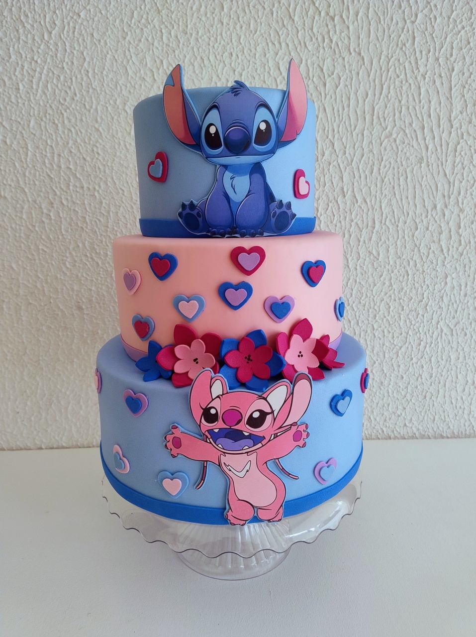 Bolo Cenográfico Stitch E Angel - Neide Locações pegue e Monte 