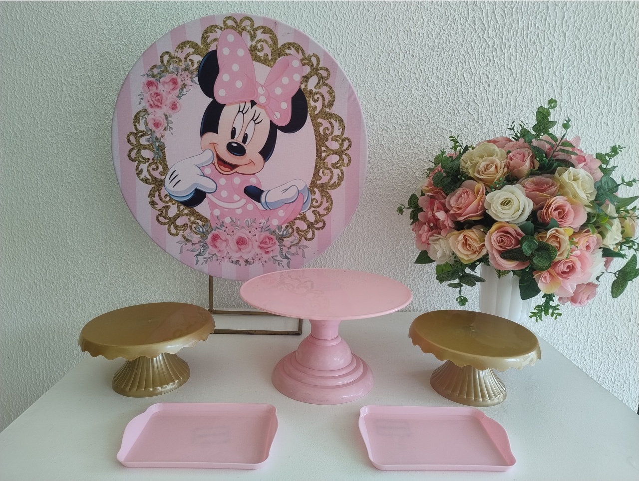 Mini Kit - Festa Na Mesa - Minnie Rosa 2 - Neide Locações pegue e Monte 