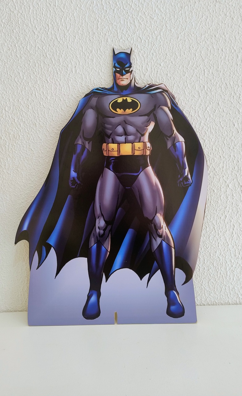 Displays de Chão E de Mesa Batman - Neide Locações pegue e Monte 