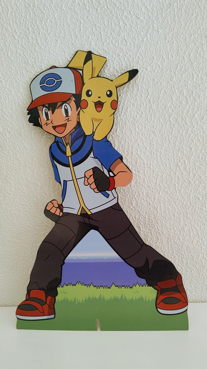 Displays de Chão E de Mesa Pokemon - Neide Locações pegue e Monte 