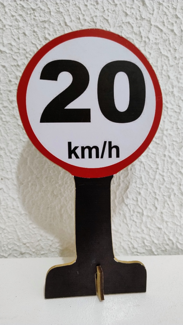 Displays de Mesa Placas de Trânsito - Neide Locações pegue e Monte 