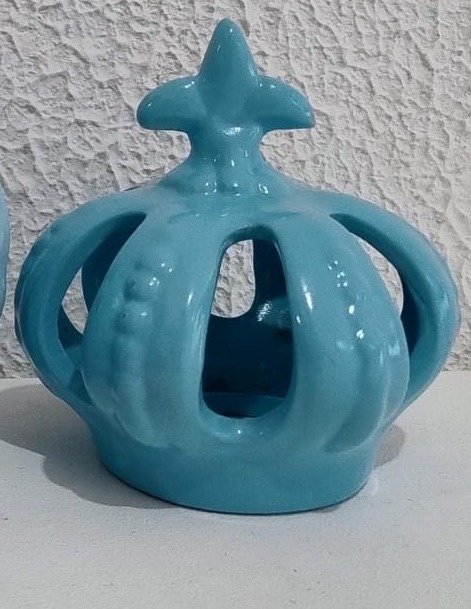Mini Coroa Porcelana Cerâmica Azul - Neide Locações pegue e Monte 