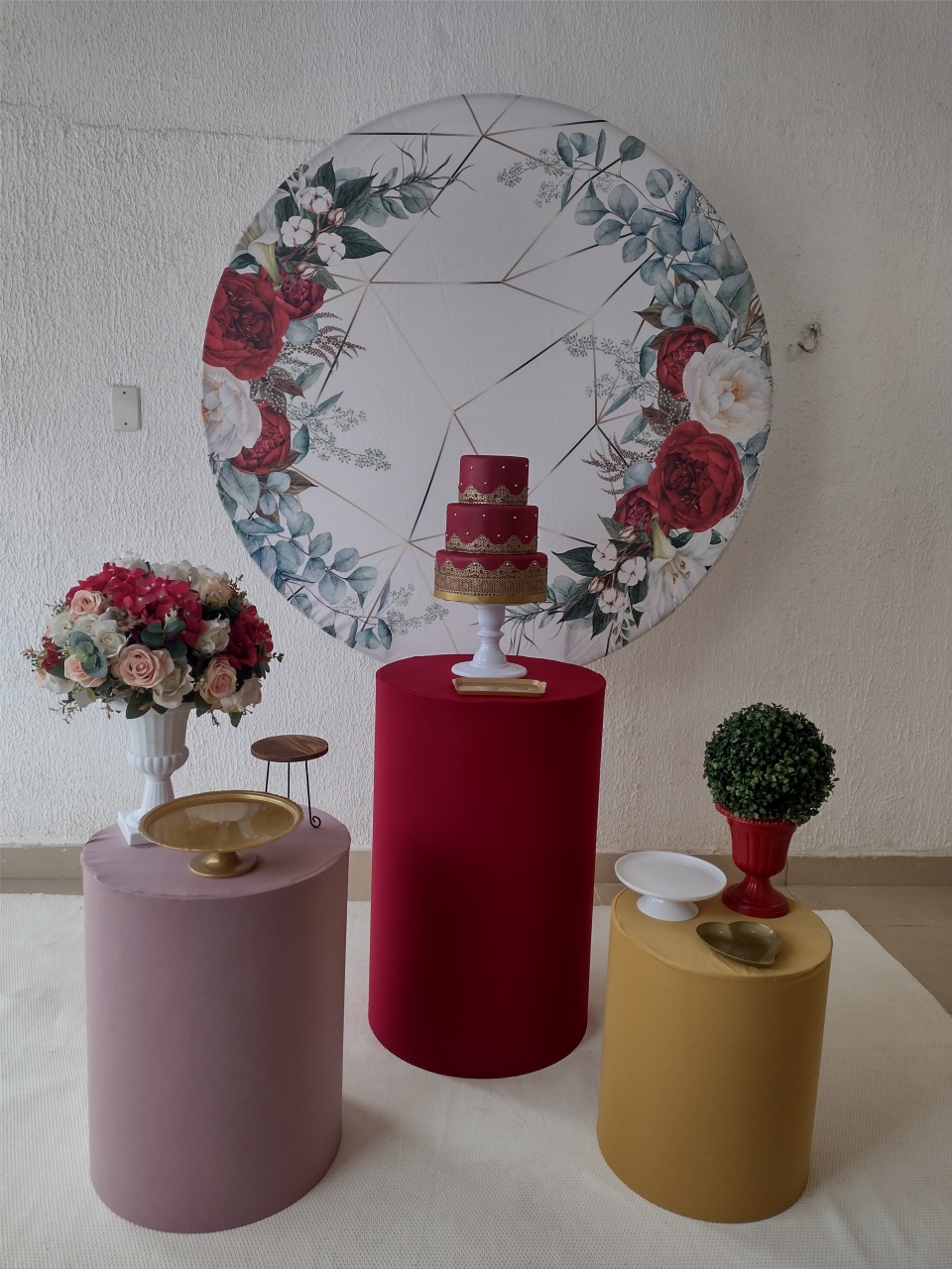 Kit Pegue E Monte Comemorações Feminino Adulto Floral Rosas Marsala - Clássico - Neide Locações pegue e Monte 