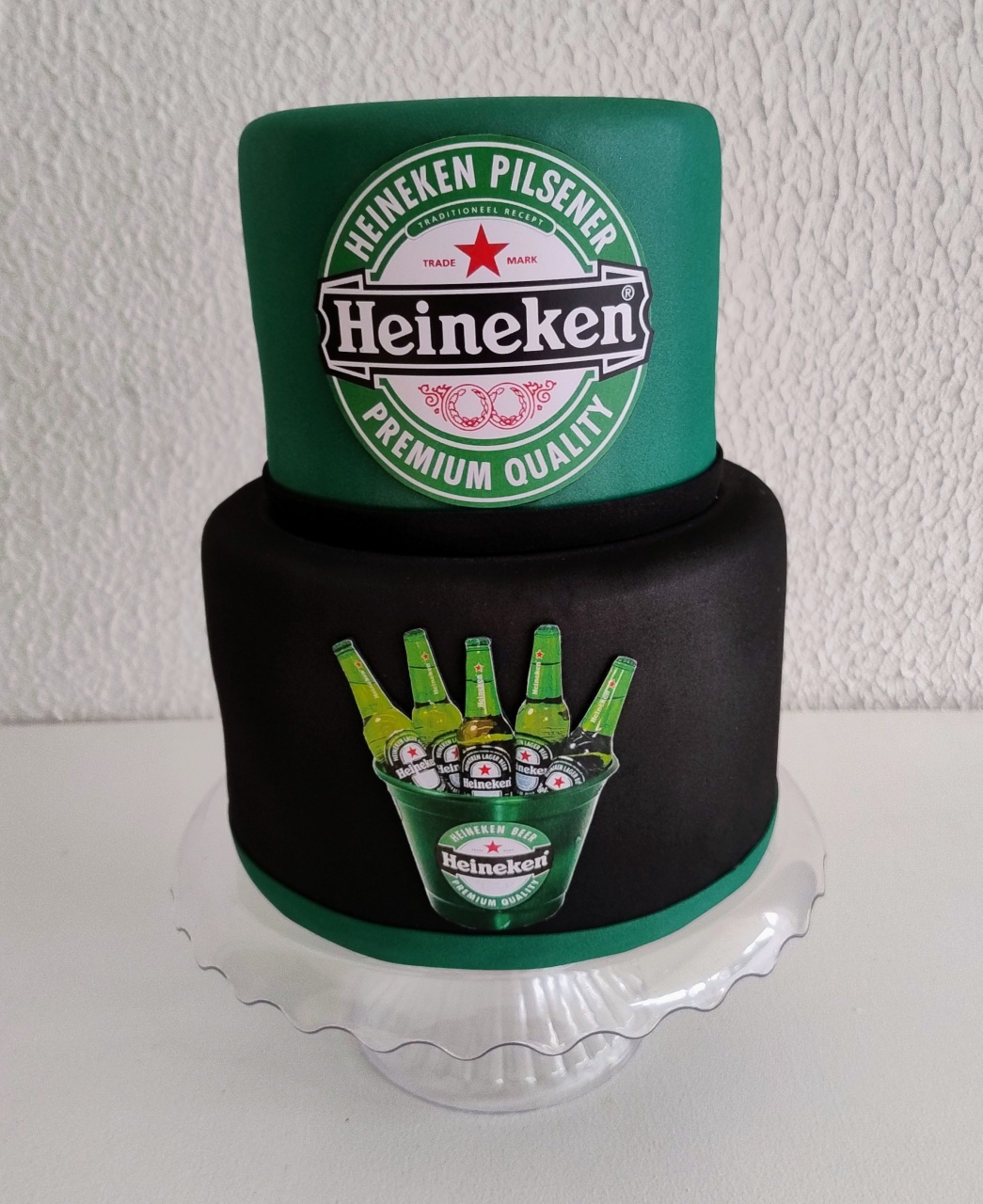 Bolo Cenográfico Boteco Heineken - Neide Locações pegue e Monte 