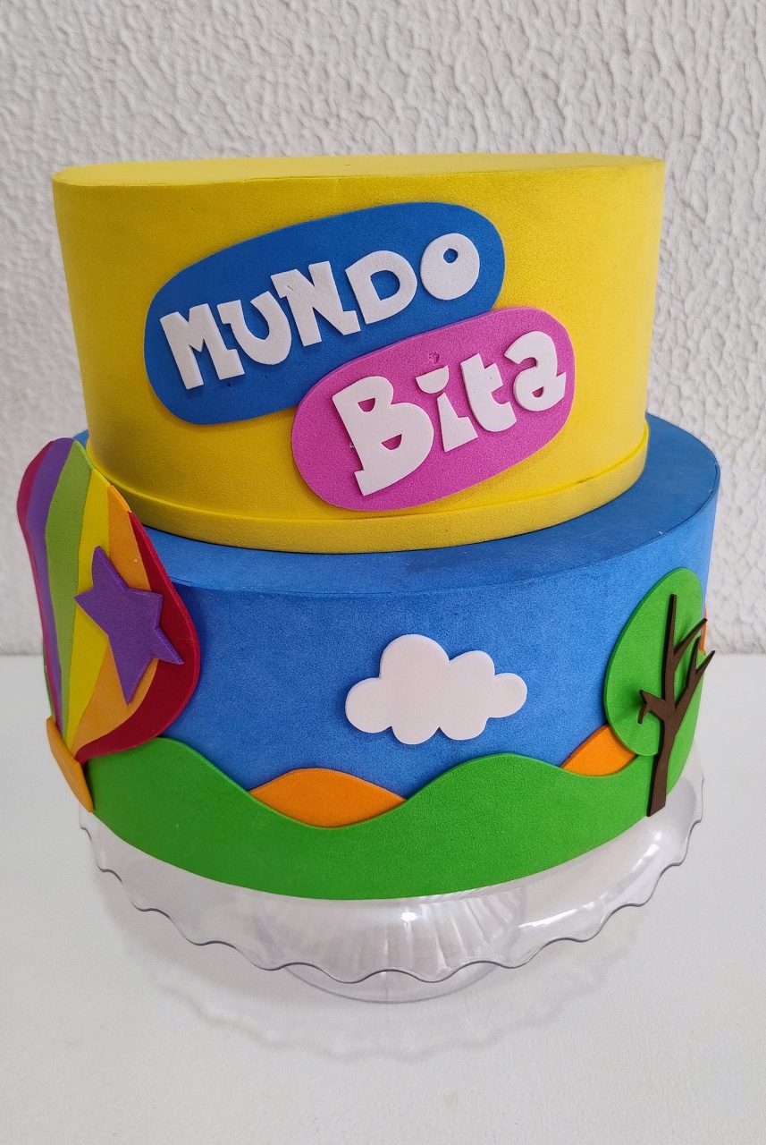 Bolo Cenográfico Mundo Bita - Neide Locações pegue e Monte 