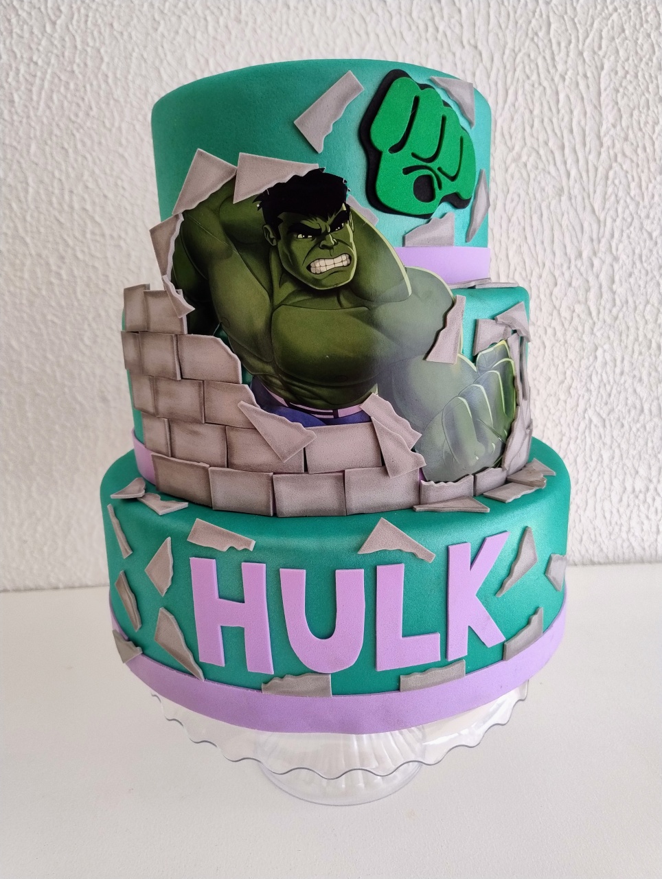 Bolo Cenográfico Hulk - Neide Locações pegue e Monte 