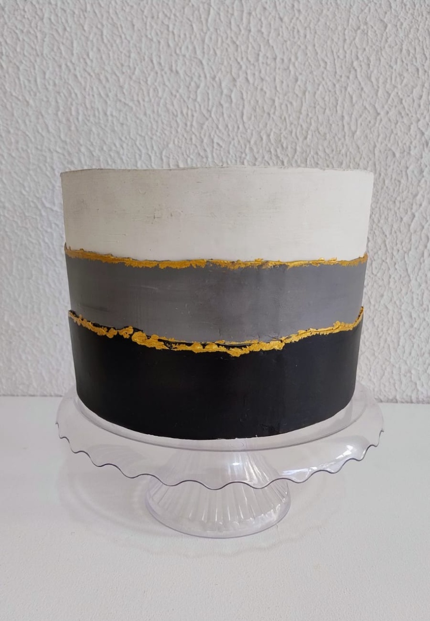 Bolo Cenográfico Buttercream Tons Neutros - Neide Locações pegue e Monte 