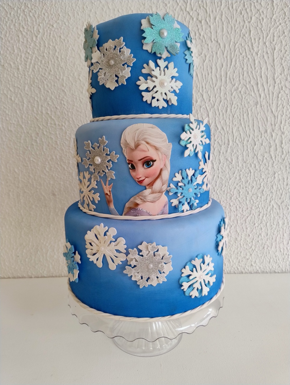 Bolo Cenográfico Frozen - Neide Locações pegue e Monte 