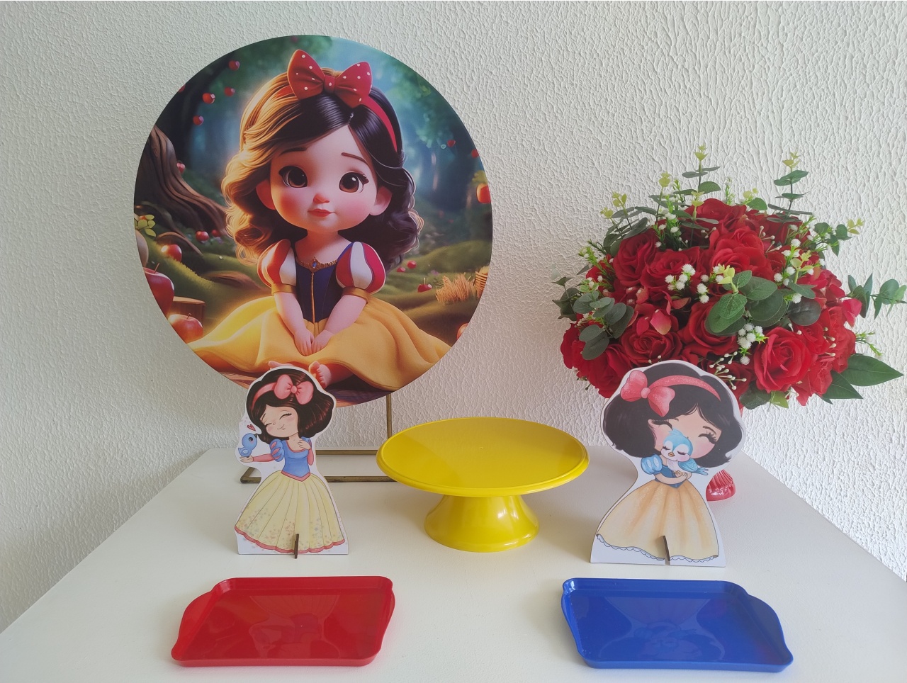 Mini Kit - Festa Na Mesa - Branca de Neve Cute 1 - Neide Locações pegue e Monte 
