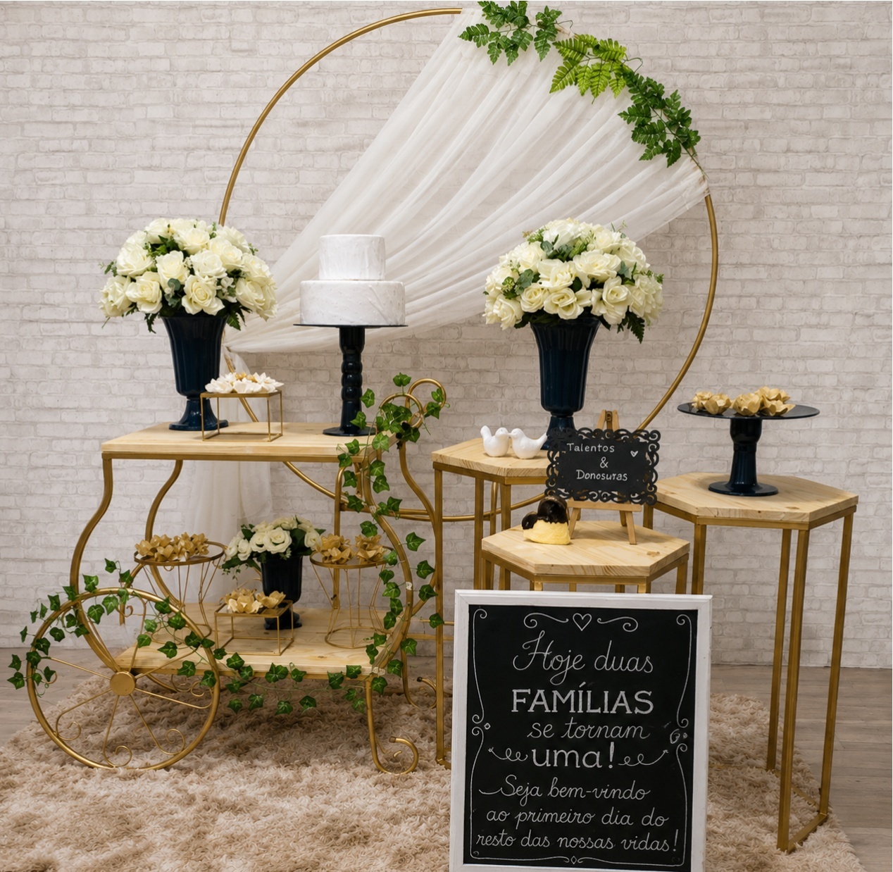 Alugue Uma Decoração Para Casamento Ou Noivado ( Modelo 09 ) - Tallentos Decorações 