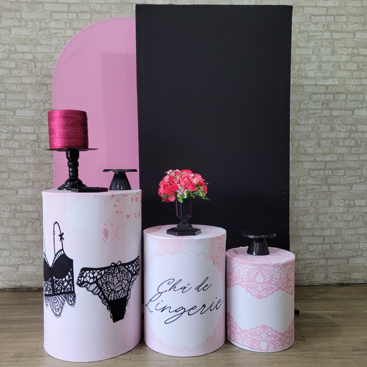 Alugue Tema Para Festa Decoração Chá de Lingerie Tecido ( Modelo 2 ) - Tallentos Decorações 
