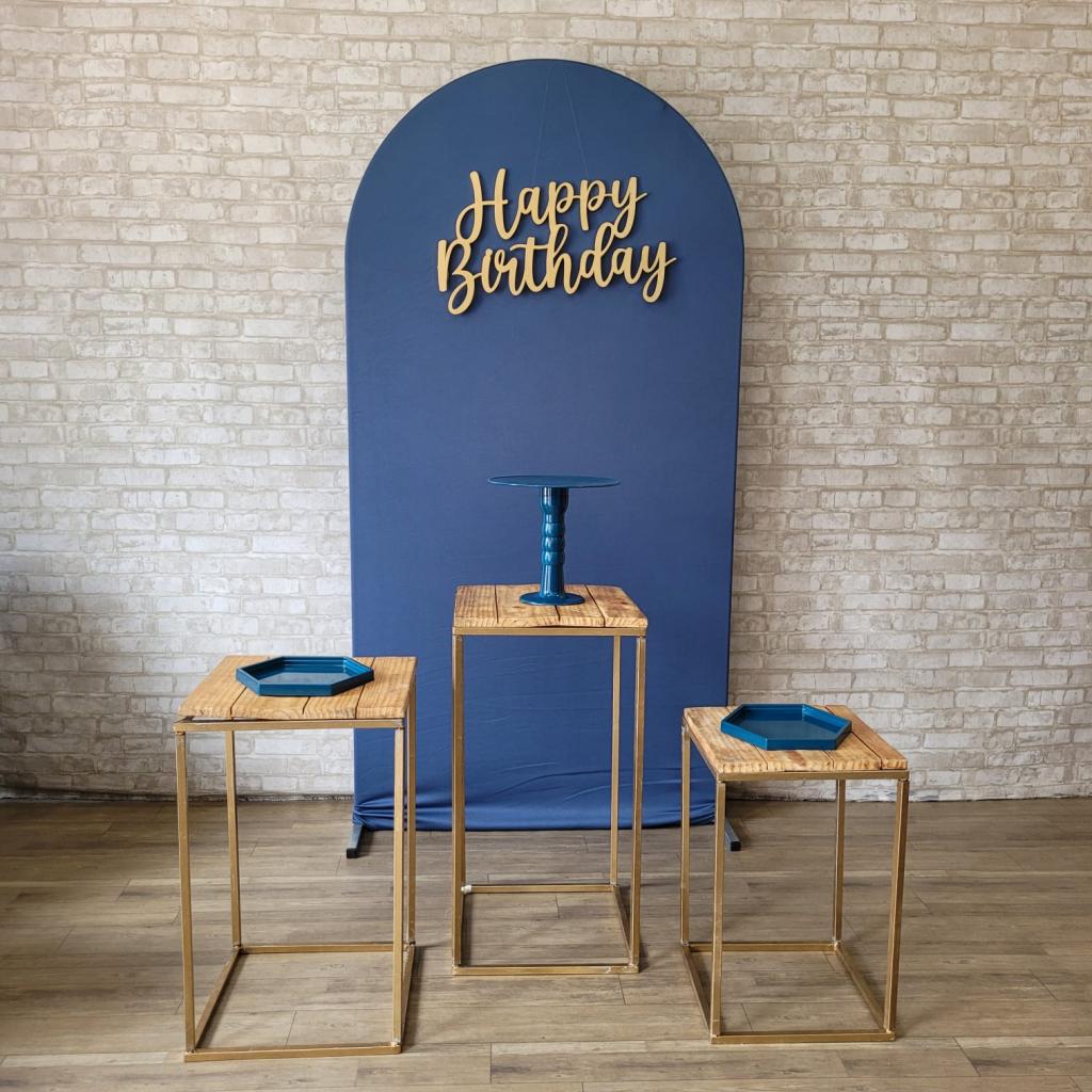 Alugue Tema Para Festa Decoração Happy Azul Petróleo Tecido ( Modelo 1 ) - Tallentos Decorações 