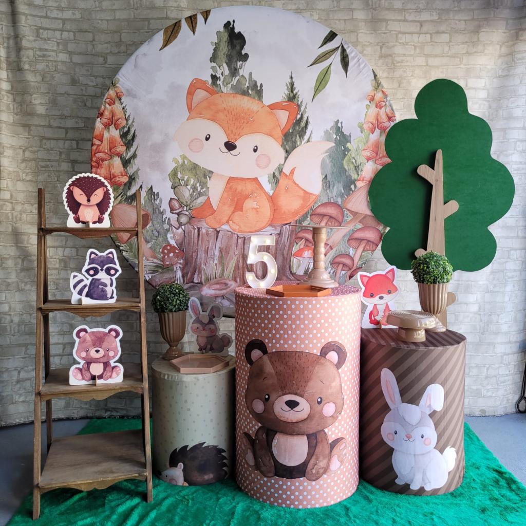 Alugue Tema Para Festa Decoração Bosque Encantado Tecido ( Modelo 2 ) - Tallentos Decorações 
