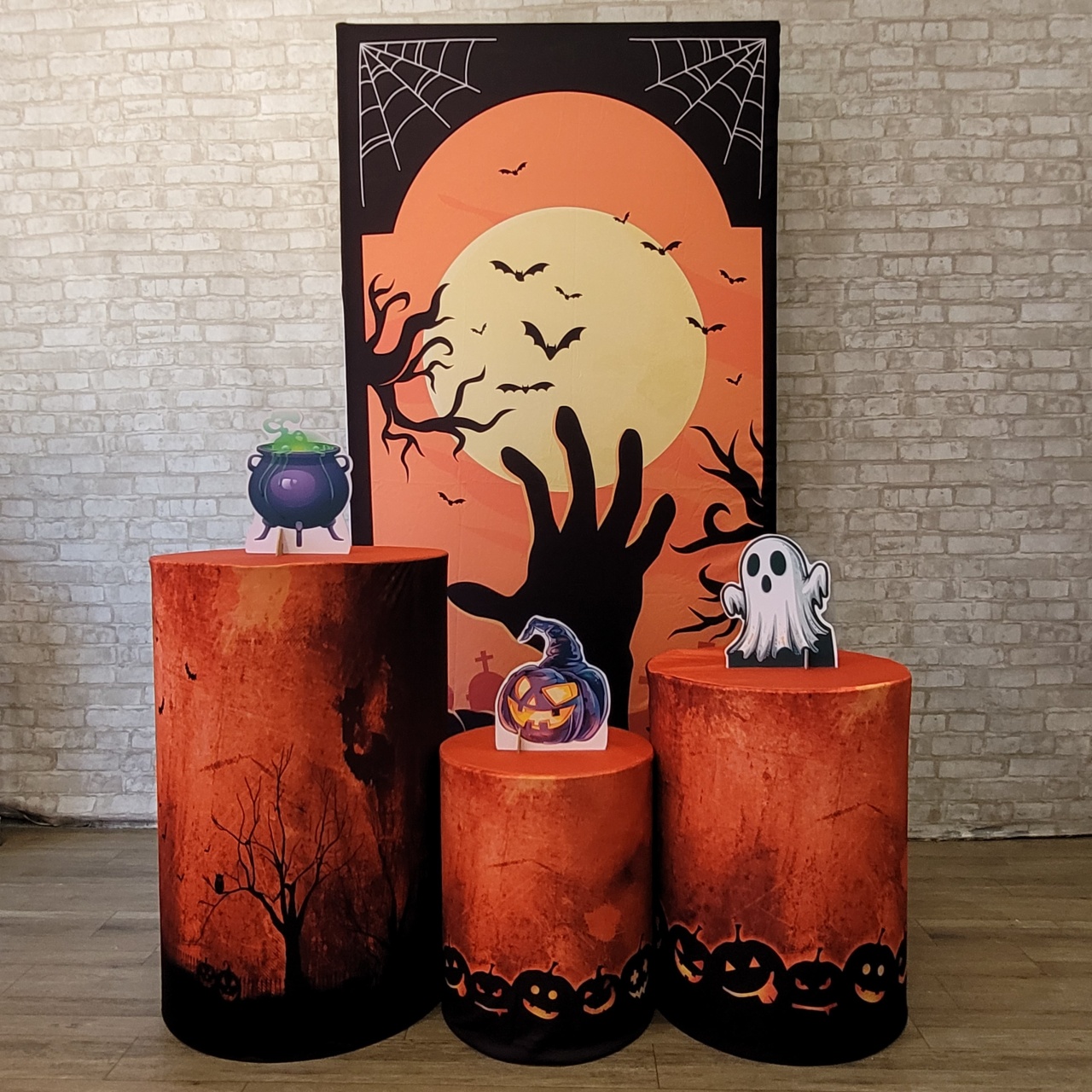 Alugue Tema Para Festa Decoração Halloween (Modelo 21) - Tallentos Decorações 