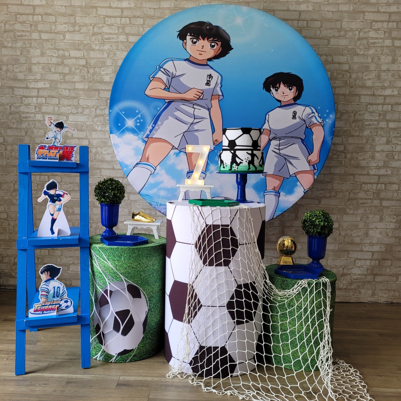 Alugue Tema Para Festa Decoração Captain Tsubasa Tecido ( Modelo 2 ) - Tallentos Decorações 
