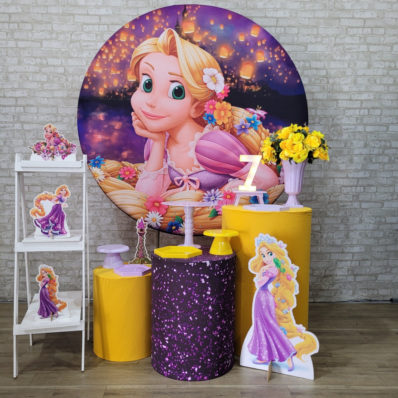 Alugue Tema Para Festa Decoração Enrolados Tecido ( Modelo 2 ) - Tallentos Decorações 