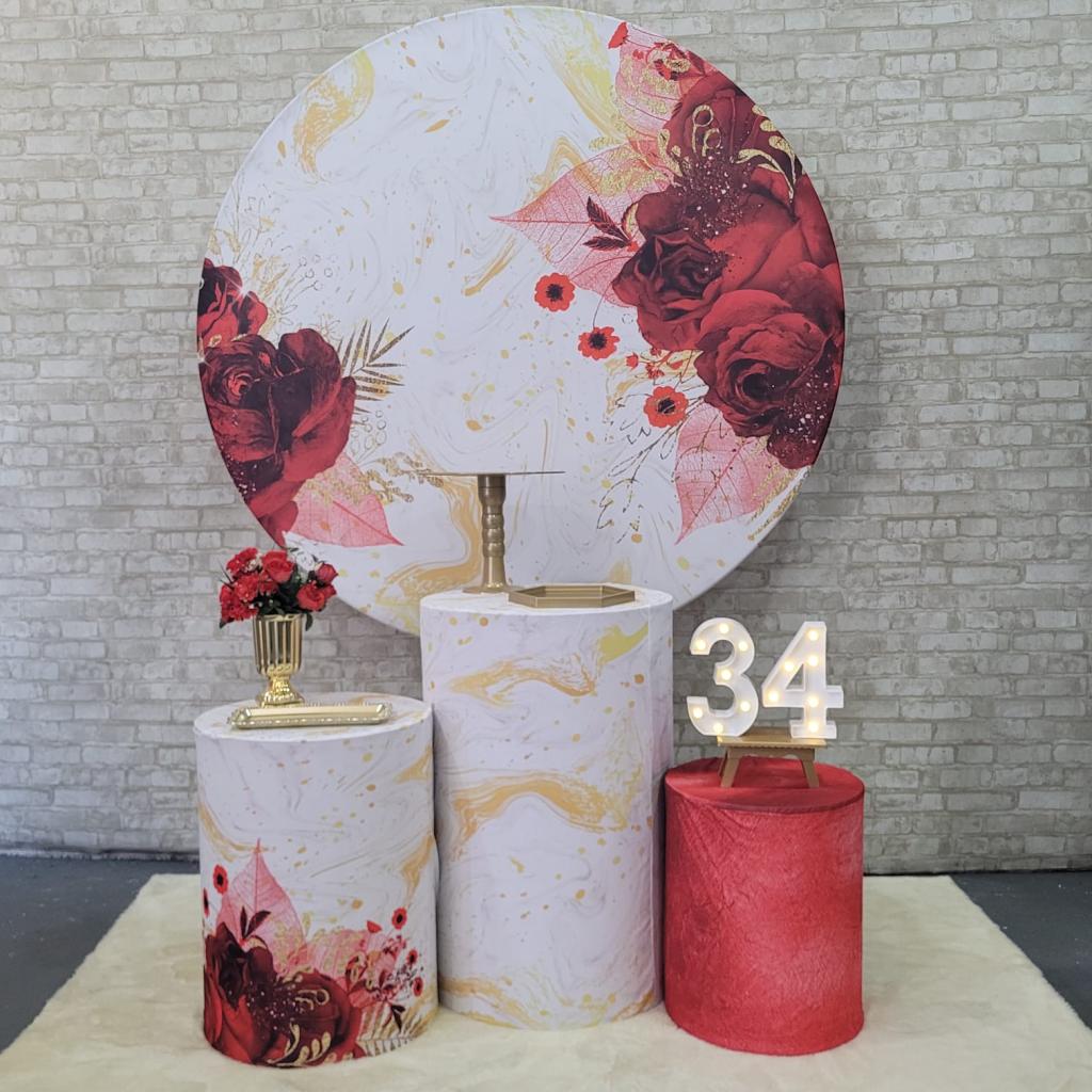 Alugue Tema Para Festa Decoração Flores Vermelha Tecido ( Modelo 2 ) - Tallentos Decorações 