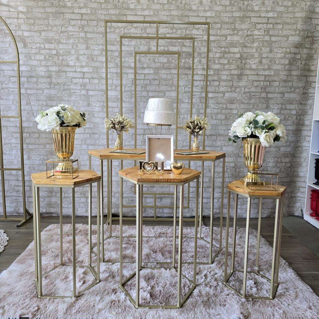 Alugue Uma Decoração Para Casamento Ou Noivado ( Modelo 14 ) - Tallentos Decorações 