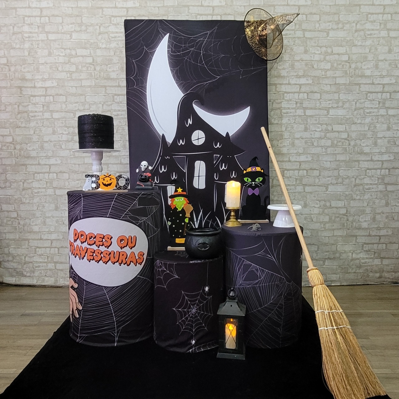 Alugue Tema Para Festa Decoração Halloween (Modelo 28) - Tallentos Decorações 