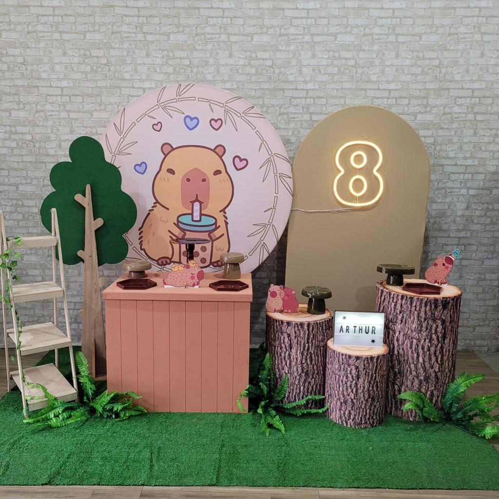 Alugue Tema Para Festa Decoração Capivara Tecido ( Modelo 3 ) - Tallentos Decorações 