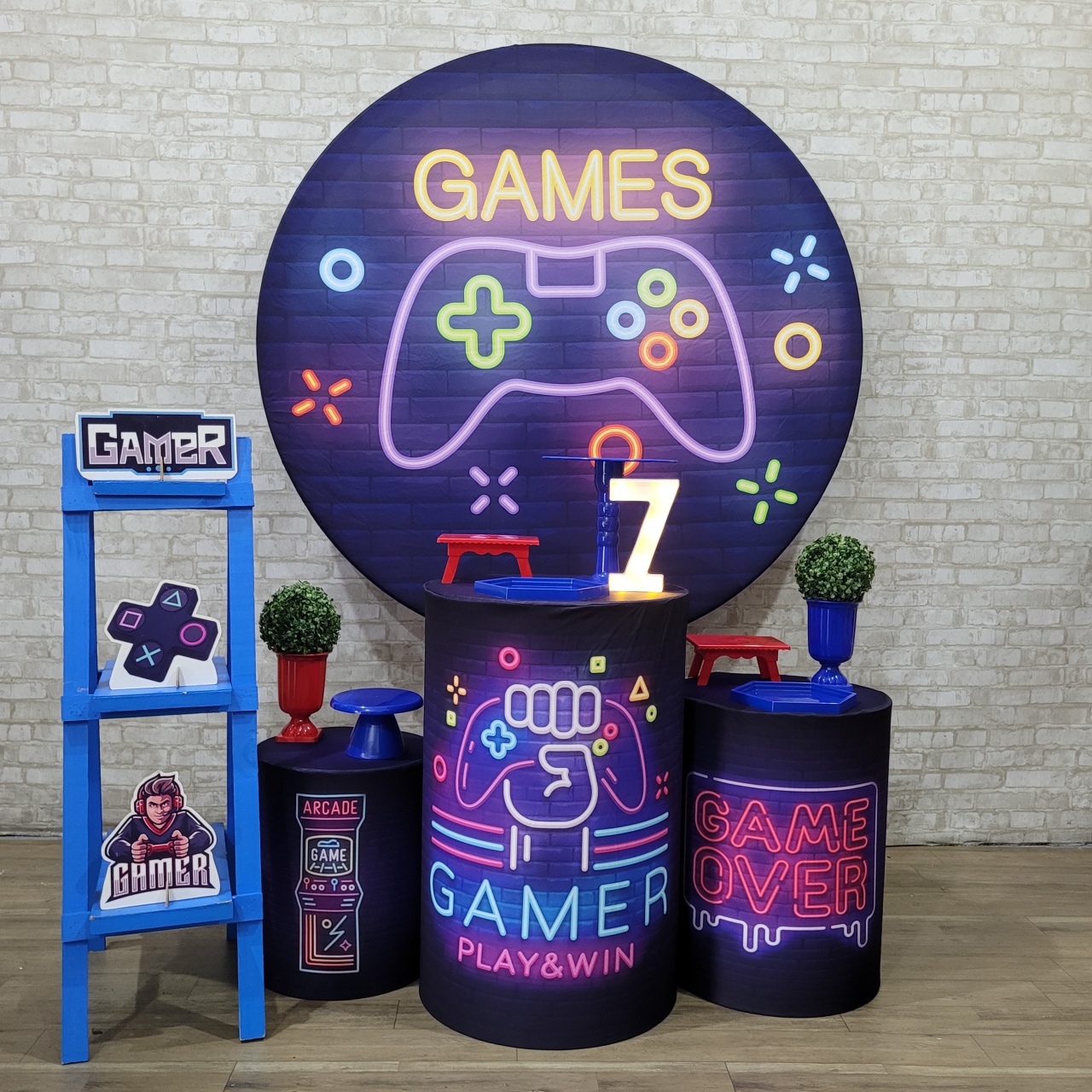 Alugue Tema Para Festa Decoração Video Game Tecido ( Modelo 2 ) - Tallentos Decorações 
