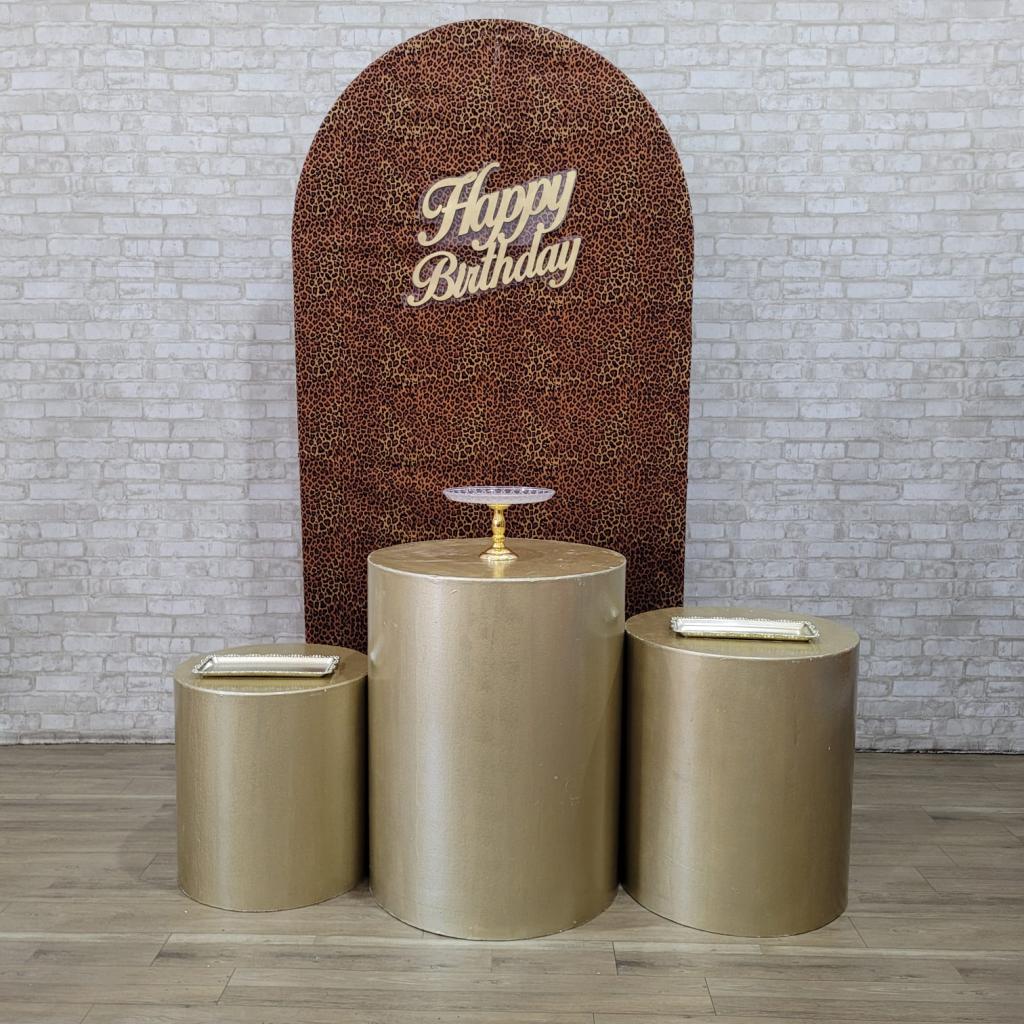 Alugue Tema Para Festa Decoração Happy Onça Tecido ( Modelo 1 ) - Tallentos Decorações 