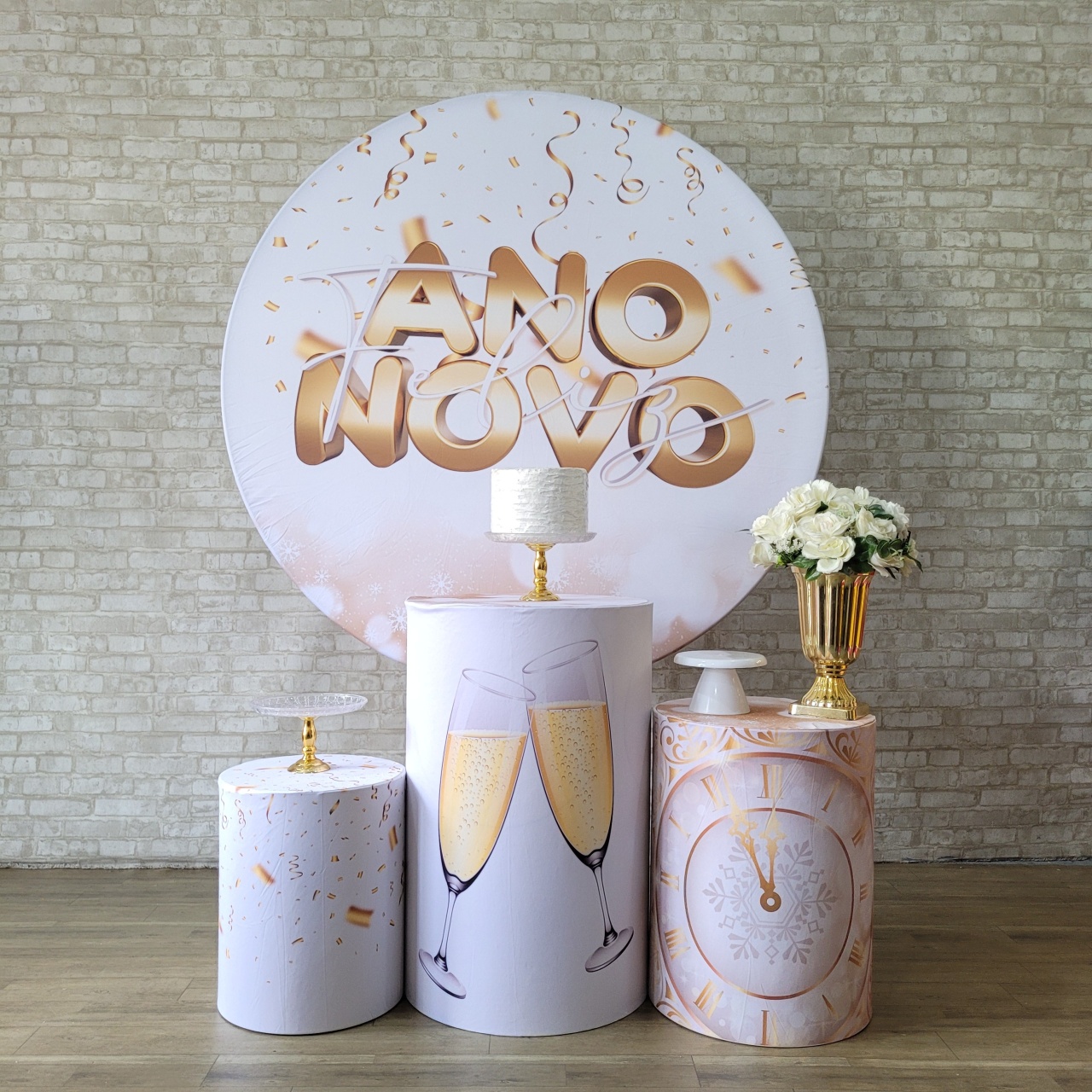 Alugue Tema Para Festa Decoração Ano Novo Tecido ( Modelo 4 ) - Tallentos Decorações 