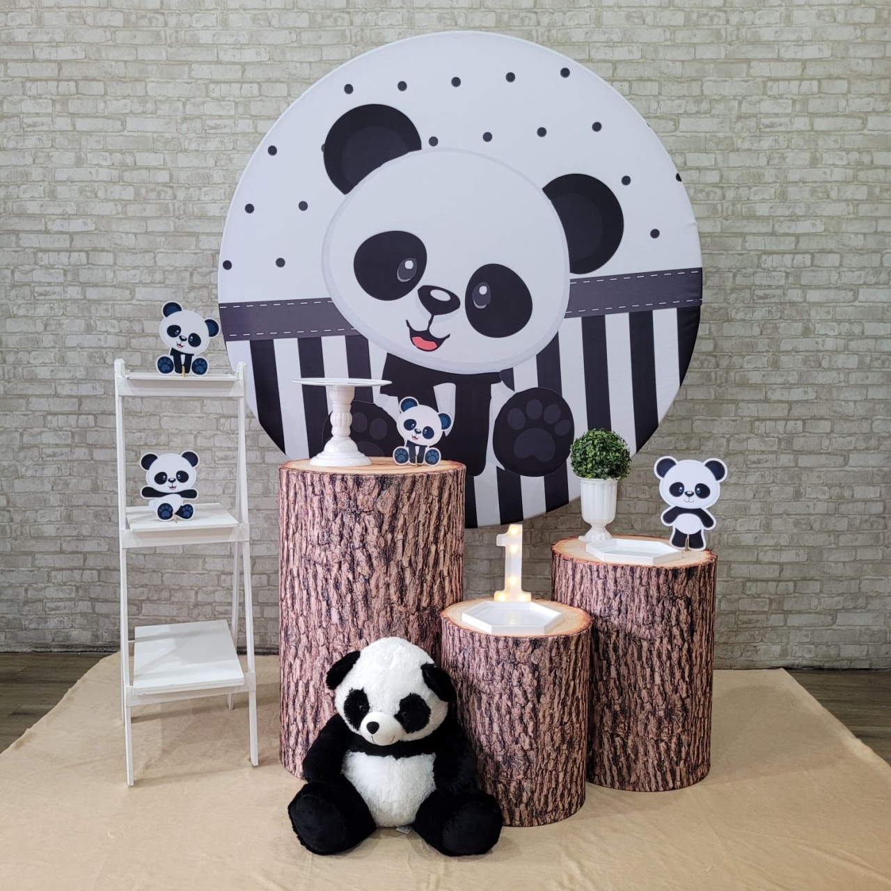 Alugue Tema Para Festa Decoração Panda Tecido ( Modelo 2 ) - Tallentos Decorações 
