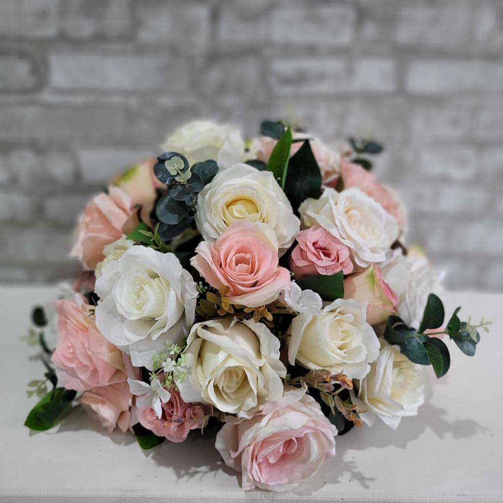 Alugue Arranjo de Flor Artificial Mesclado Gg - Branco E Rosa Bebê - Tallentos Decorações 