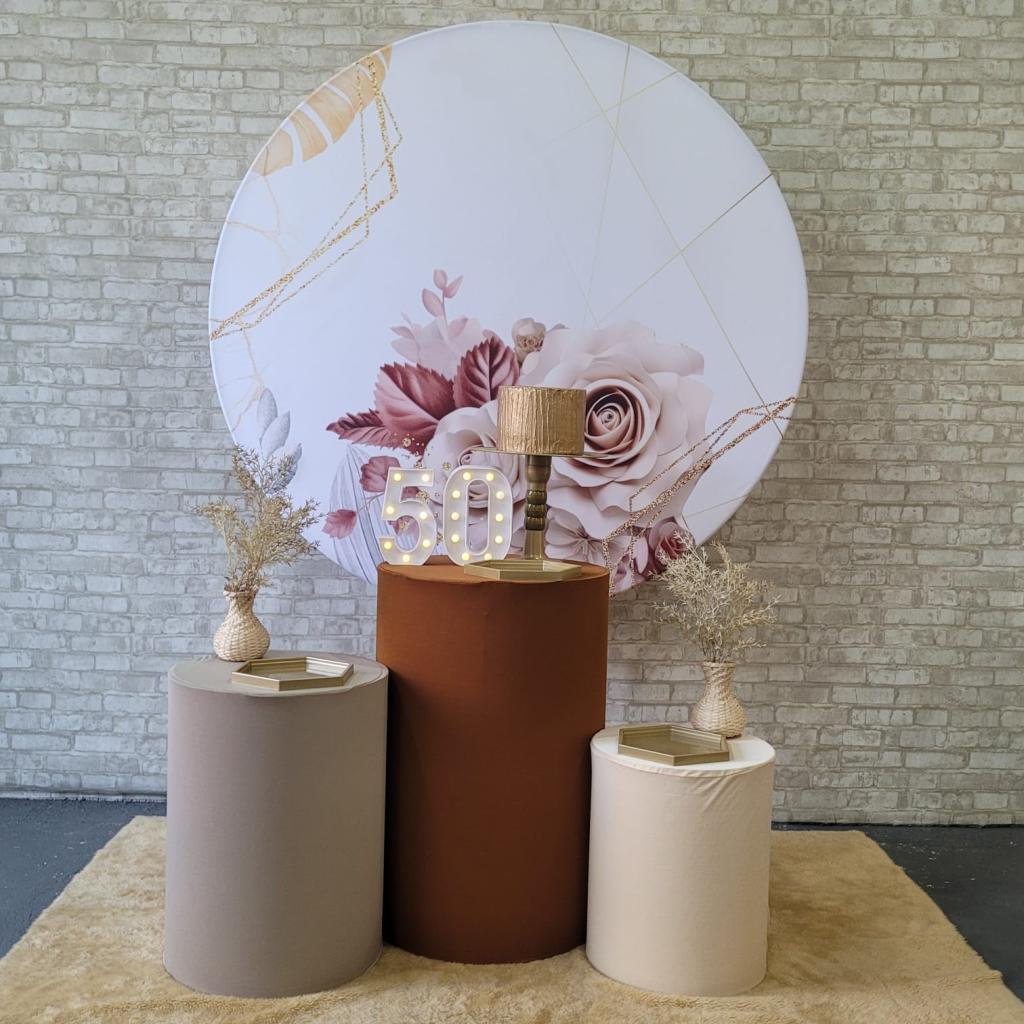 Alugue Tema Para Festa Decoração Flores Nude Tecido ( Modelo 2 ) - Tallentos Decorações 