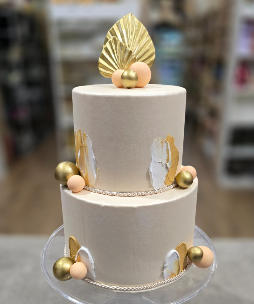 Alugue Bolo Fake Tema Nude Luxo - Tallentos Decorações 