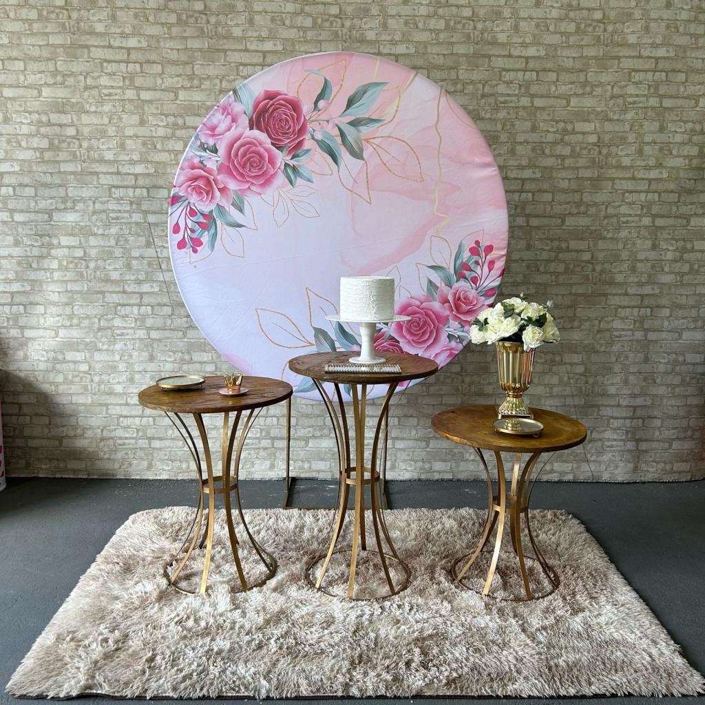 Alugue Tema Para Festa Decoração Flores Rosa Tecido ( Modelo 5 ) - Tallentos Decorações 