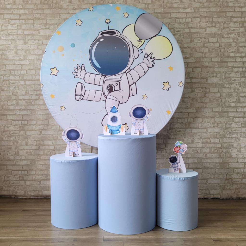 Alugue Tema Para Festa Decoração Astronauta Tecido ( Modelo 1 ) - Tallentos Decorações 