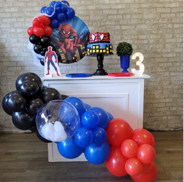 Alugue Tema Para Festa Na Mesa Decoração Homem Aranha - Modelo 2 - Tallentos Decorações 