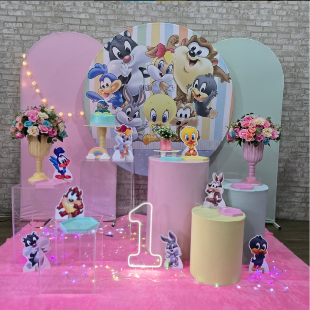 Alugue Tema Para Festa Decoração Looney Tunes Menina Tecido ( Modelo 5 ) - Tallentos Decorações 