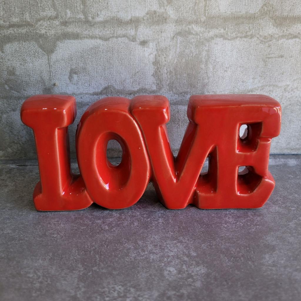 Enfeite Decorativo Love Porcelana - Vermelho - Dourado - Tallentos Decorações 