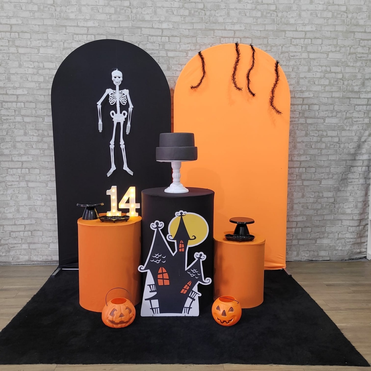 Alugue Tema Para Festa Decoração Halloween (Modelo 8)  - Tallentos Decorações 