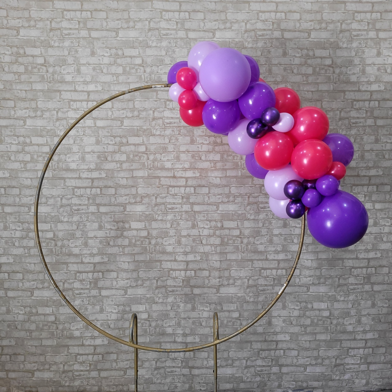 Compre Balão Para Festa Decoração 1 Metro Guerreiras Do K-Pop ( Cores Lisas E Bubble )  - Tallentos Decorações 