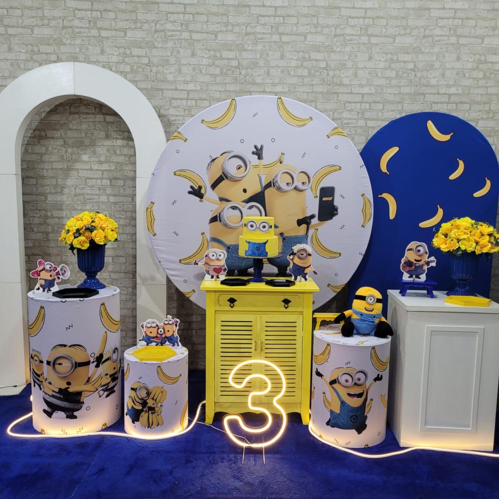 Alugue Tema Para Festa Decoração Minions Tecido ( Modelo 4 ) - Tallentos Decorações 