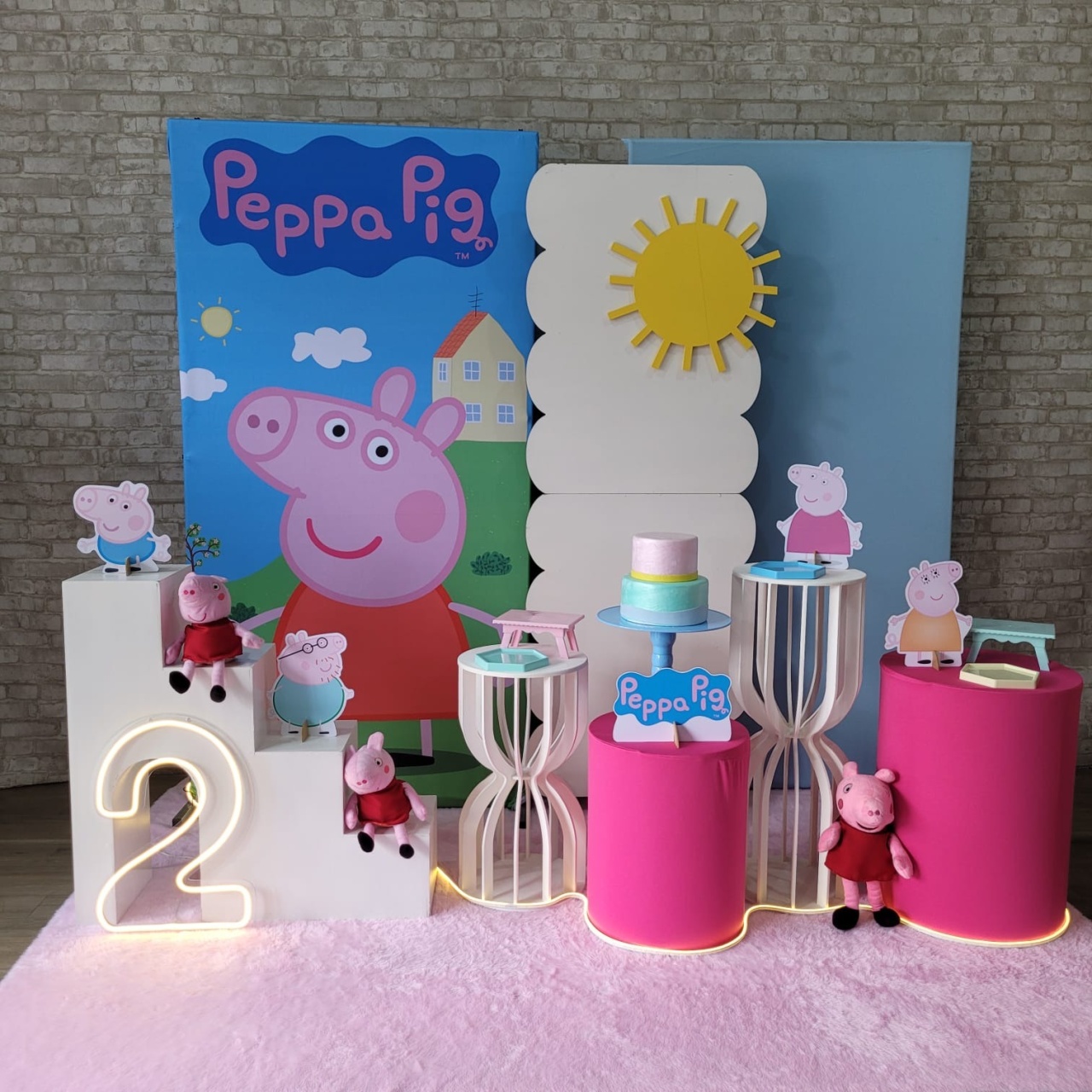 Alugue Tema Para Festa Decoração Peppa Pig Tecido ( Modelo 1 ) - Tallentos Decorações 
