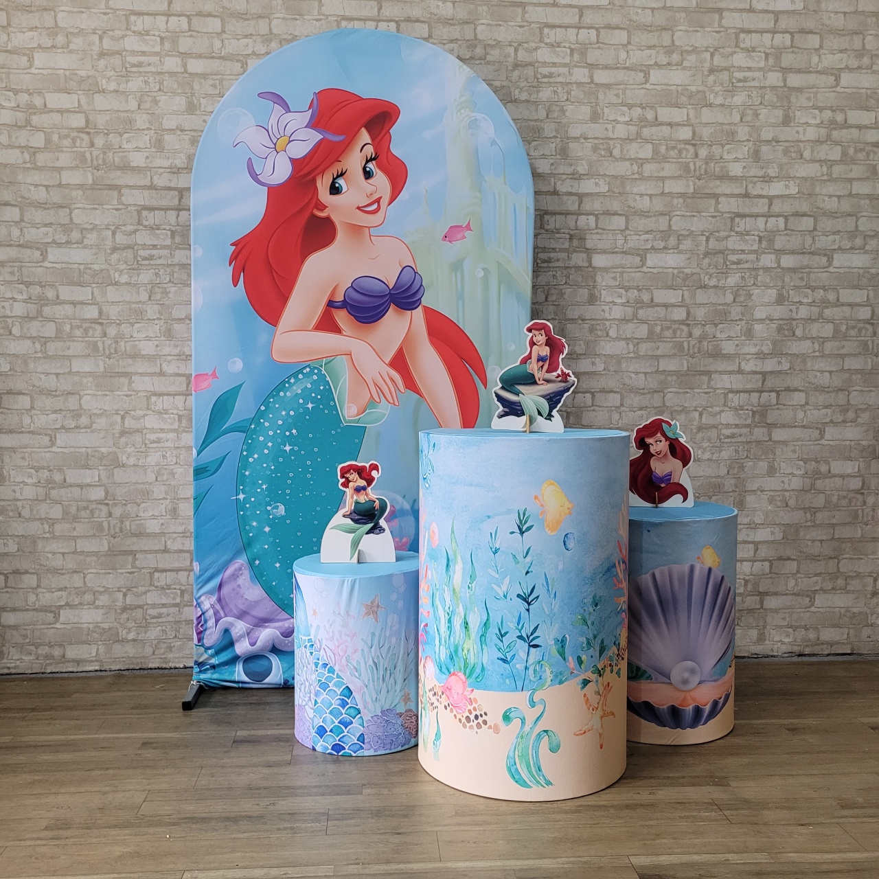 Alugue Tema Para Festa Decoração Ariel Tecido ( Modelo 1 ) - Tallentos Decorações 