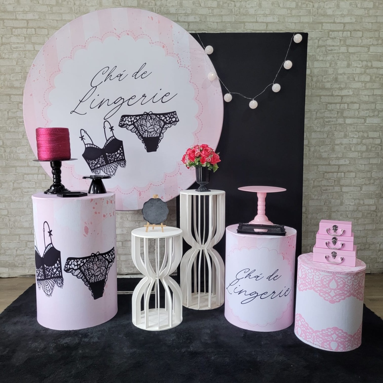 Alugue Tema Para Festa Decoração Chá de Lingerie Tecido ( Modelo 3 ) - Tallentos Decorações 